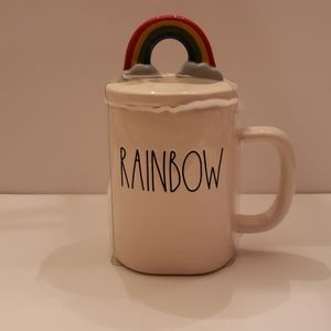 New with tags Rae Dunn Rainbow 🌈 mug